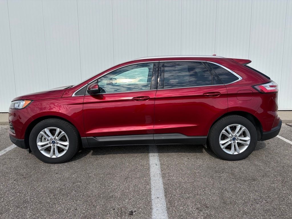 2019 Ford Edge — rear three-quarter view