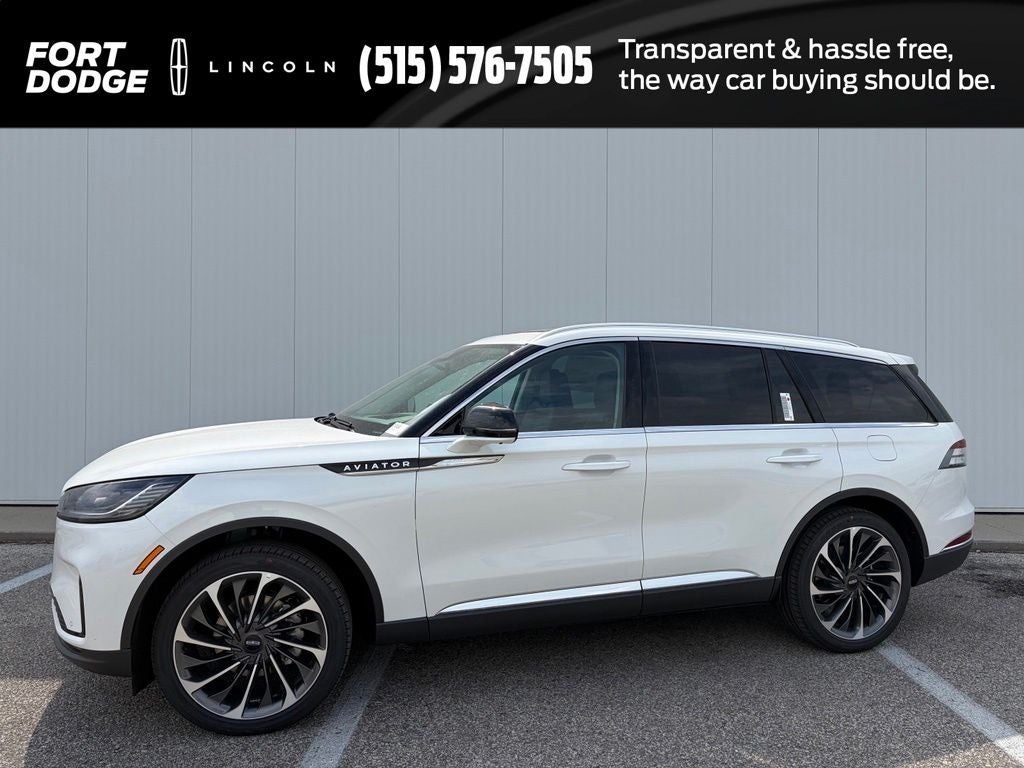 2026 Lincoln Aviator Reserve II in Pristine White Metallic Tri-Coat — front three-quarter view
