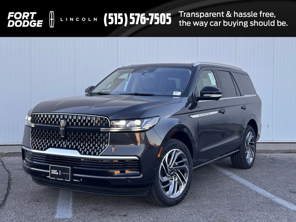 2025 Lincoln Navigator Reserve in Starlight Gray Premium Colorant — front three-quarter view