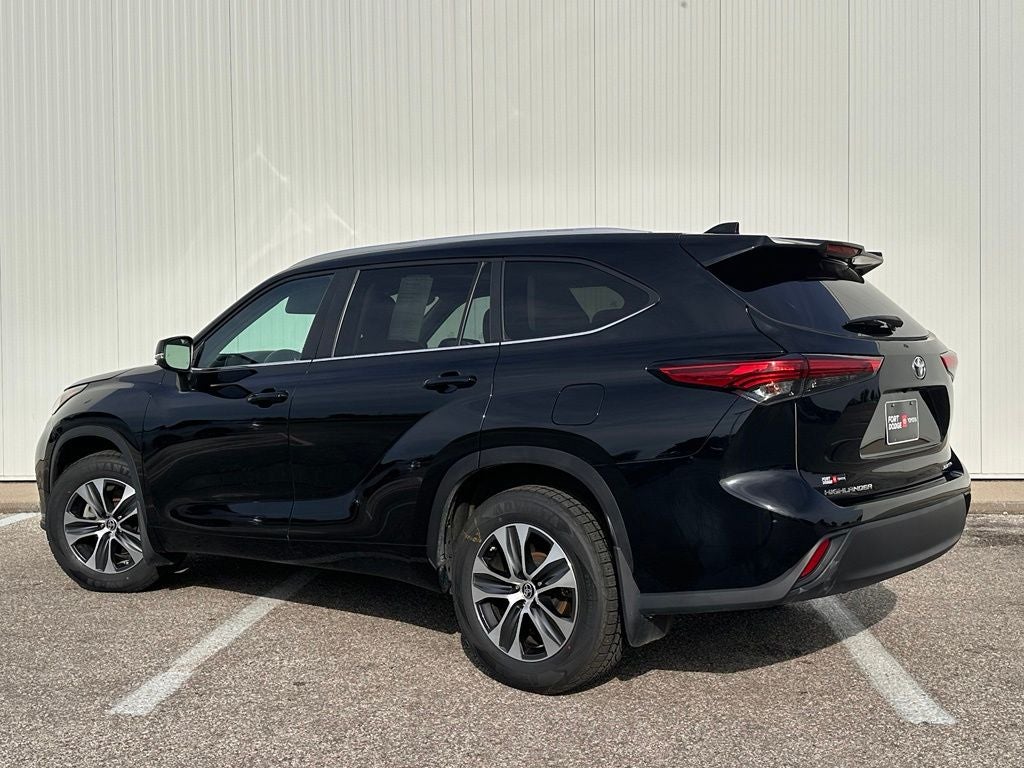 2023 Toyota Highlander — detail view