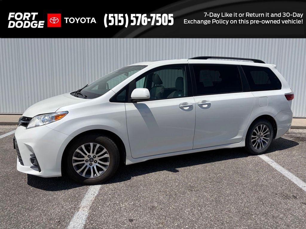 2018 Toyota Sienna XLE 8 Passenger in Blizzard Pearl — front three-quarter view